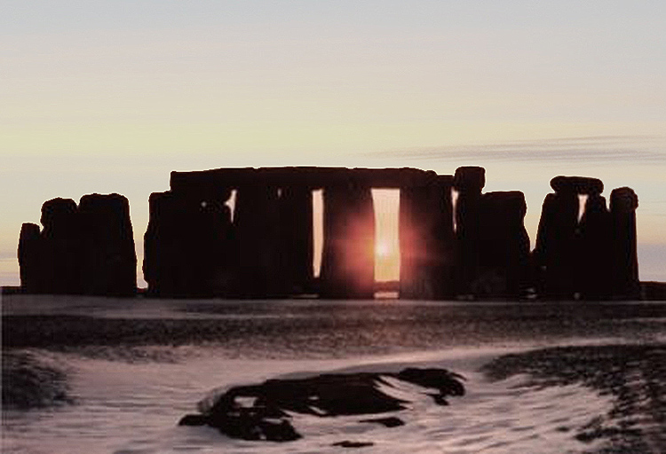 Stonehenge solstices