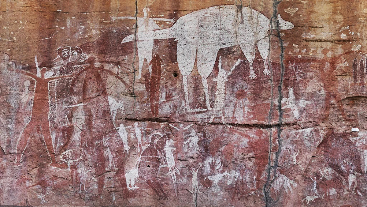 rock art digital technology images Indigenous sites bushfires Australia Baloon Cave
