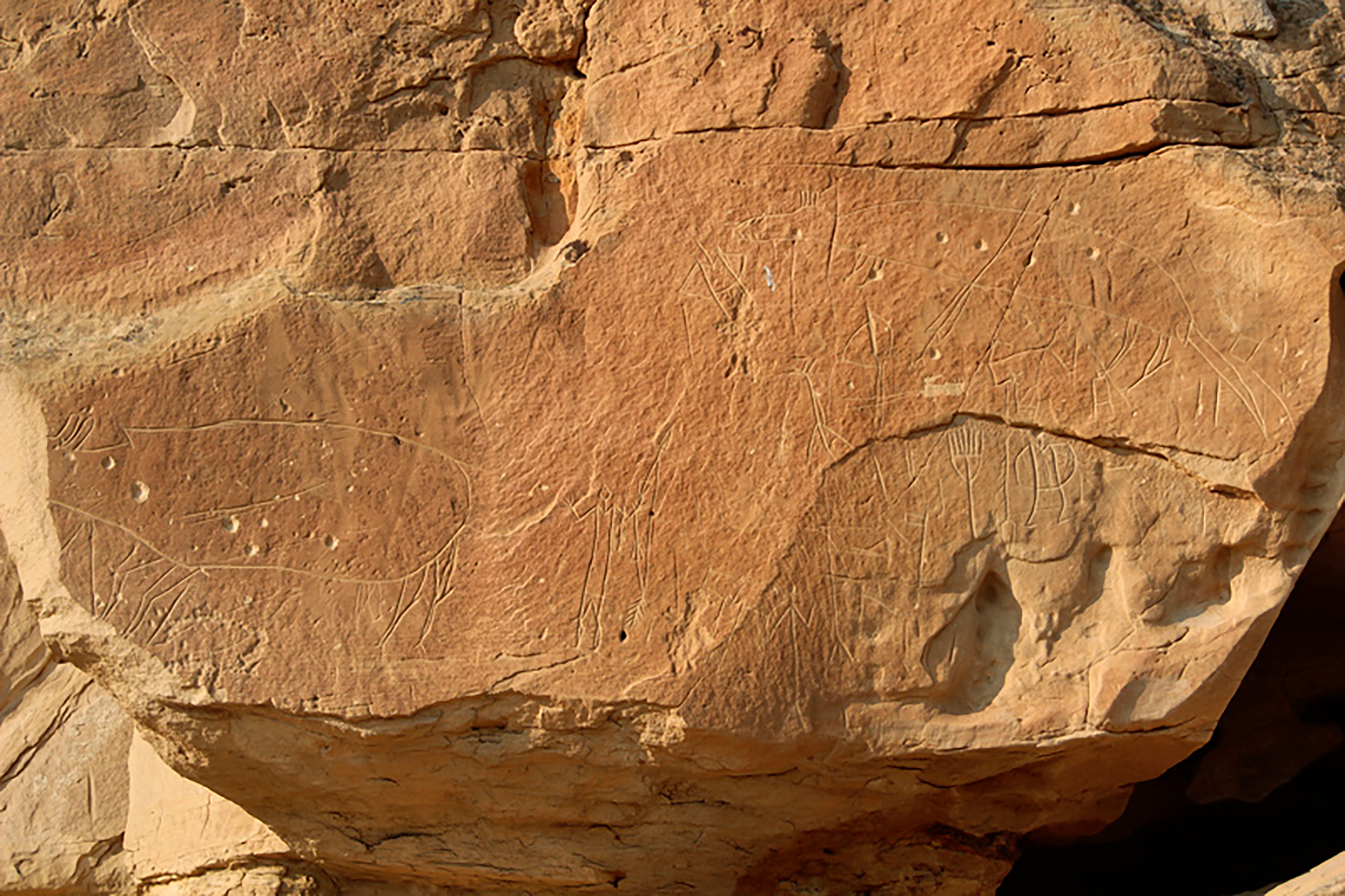 Writing-On-Stone / Áísínai'pi Provincial Park Rock Art Canada