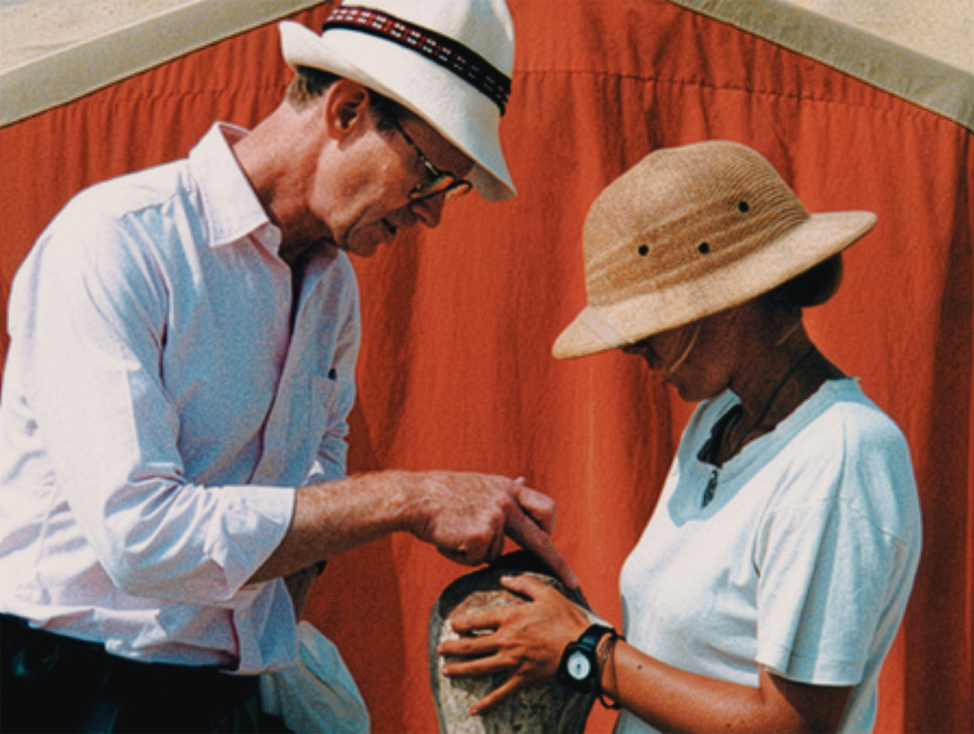 Bradshaw Foundation Chairman Damon de Laszlo examines pottery from Saqqara