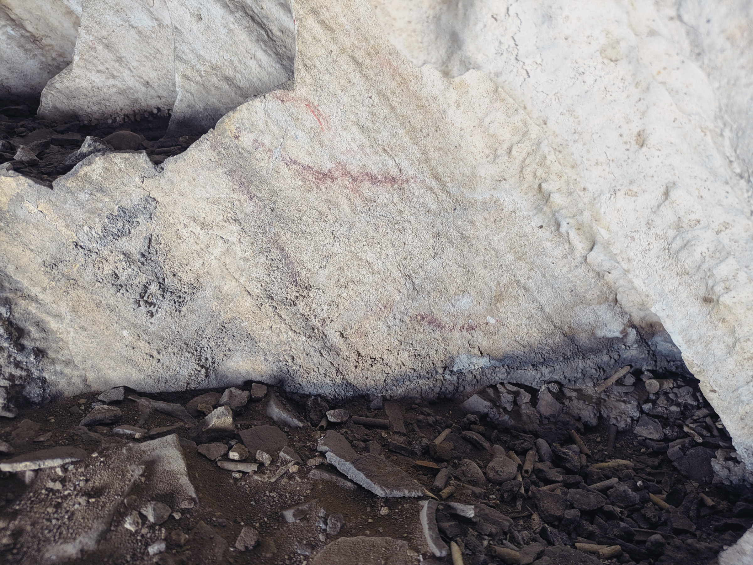 Ancient Rock Art Exploring Andalucia Painted Caves Spain Various forms of artistic endeavour (with their D-Stretch counterparts), present on speleothems and rock surfaces throughout the periphery walling of the cavern