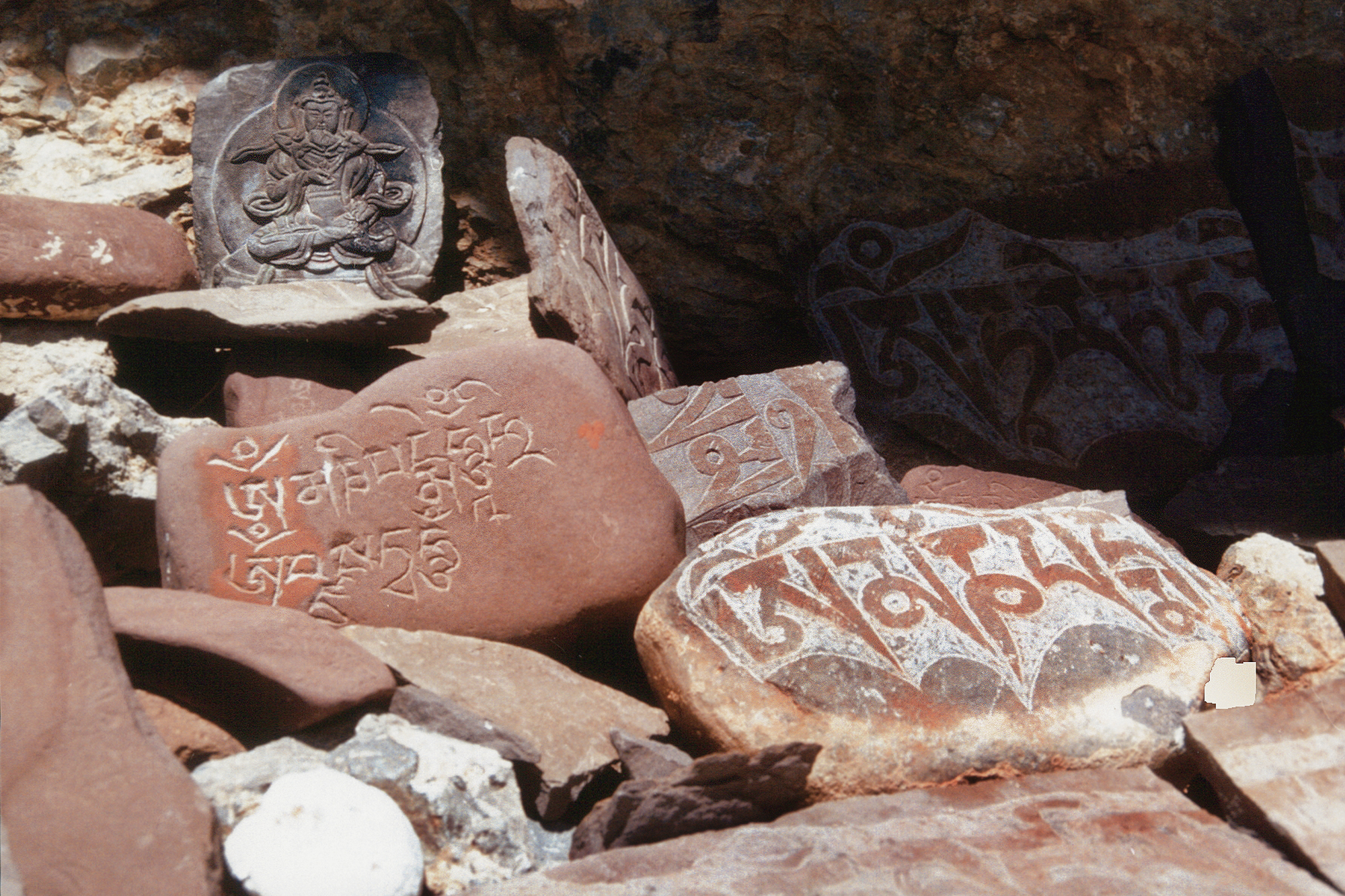 Tibet Lake Namtso Sacred Pilgrimage Rock Art Caves Cave Paintings Petroglyphs Archaeology Culture